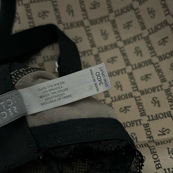 Victoria’s Secret Demi Uplift Biofit Lacey Bra size 34DD - Picture 6 of 8